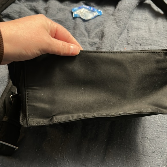 Y2K guess nylon messenger bag - Picture 5 of 6